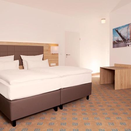 Hotel Frisia Leer Exterior photo