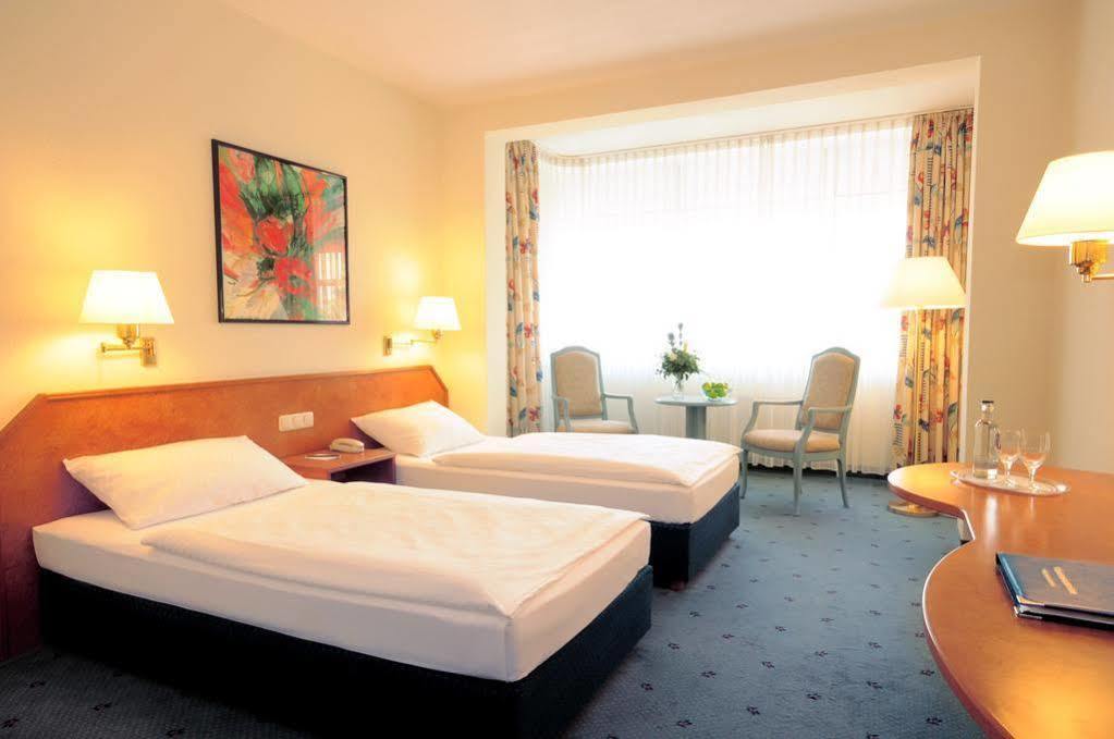 Hotel Frisia Leer Exterior photo